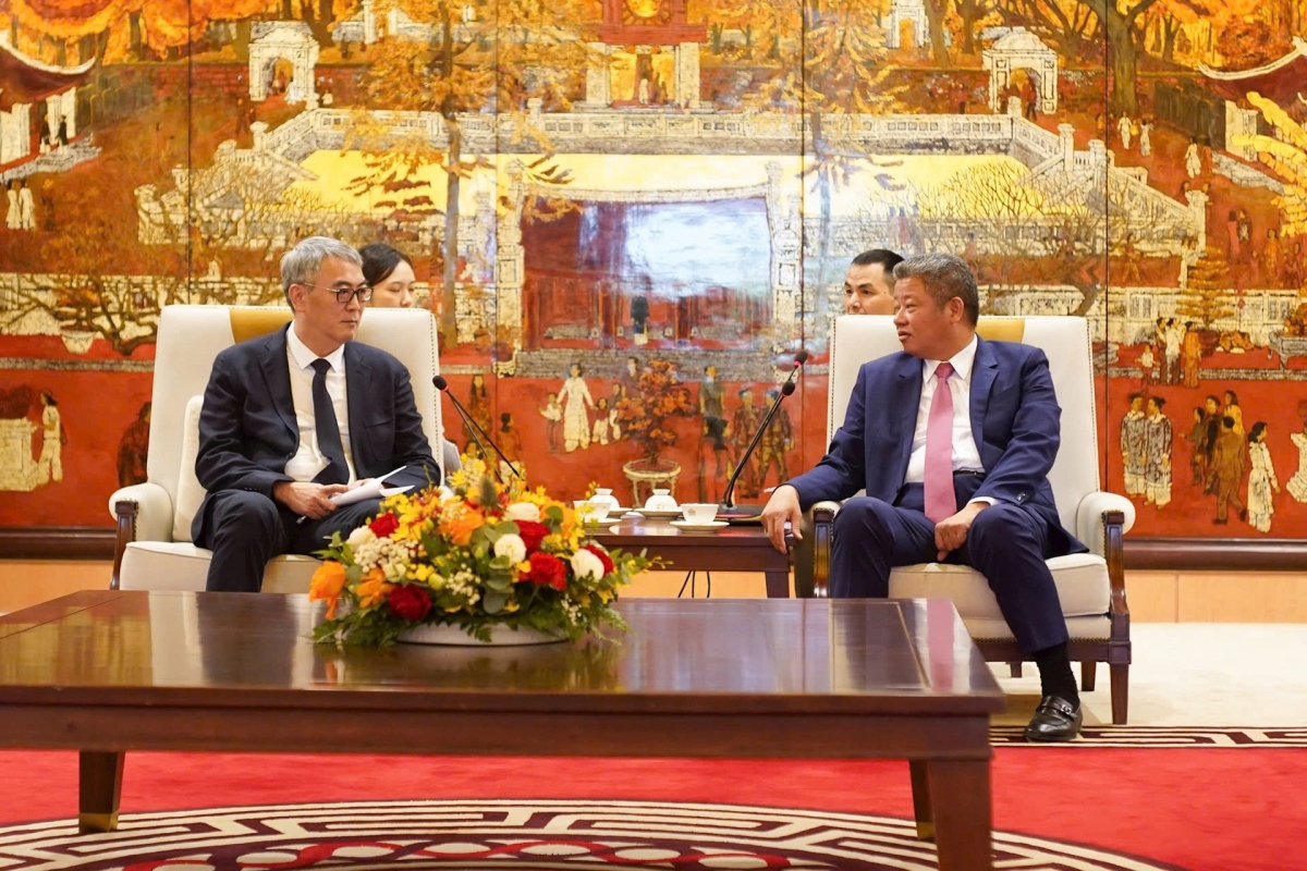 Hanoi increases urban development cooperation with Chongqing